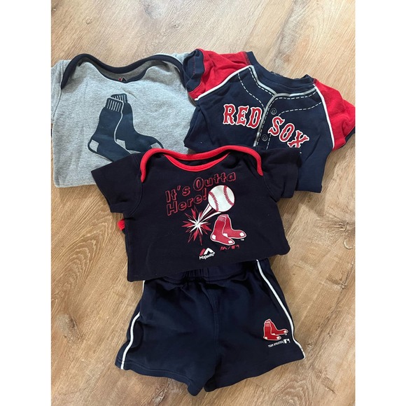 Red Sox tops and short bundle - Picture 1 of 1